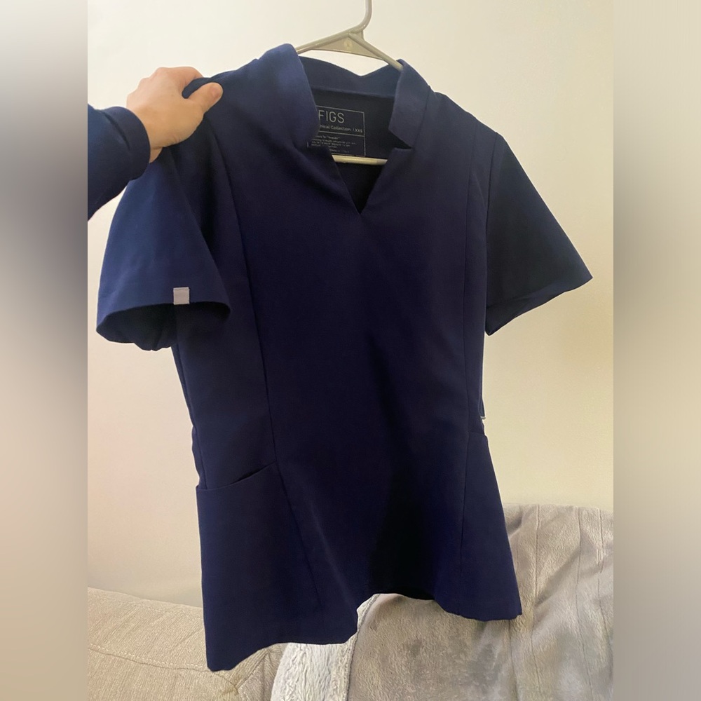 Figs Top in Navy XXS